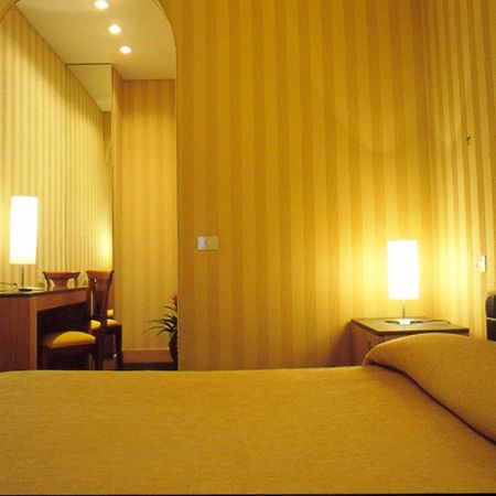 Hotel Lemon Garden Rzym Zewnętrze zdjęcie