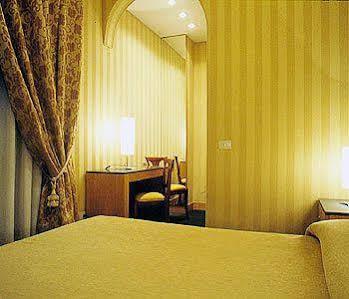 Hotel Lemon Garden Rzym Zewnętrze zdjęcie