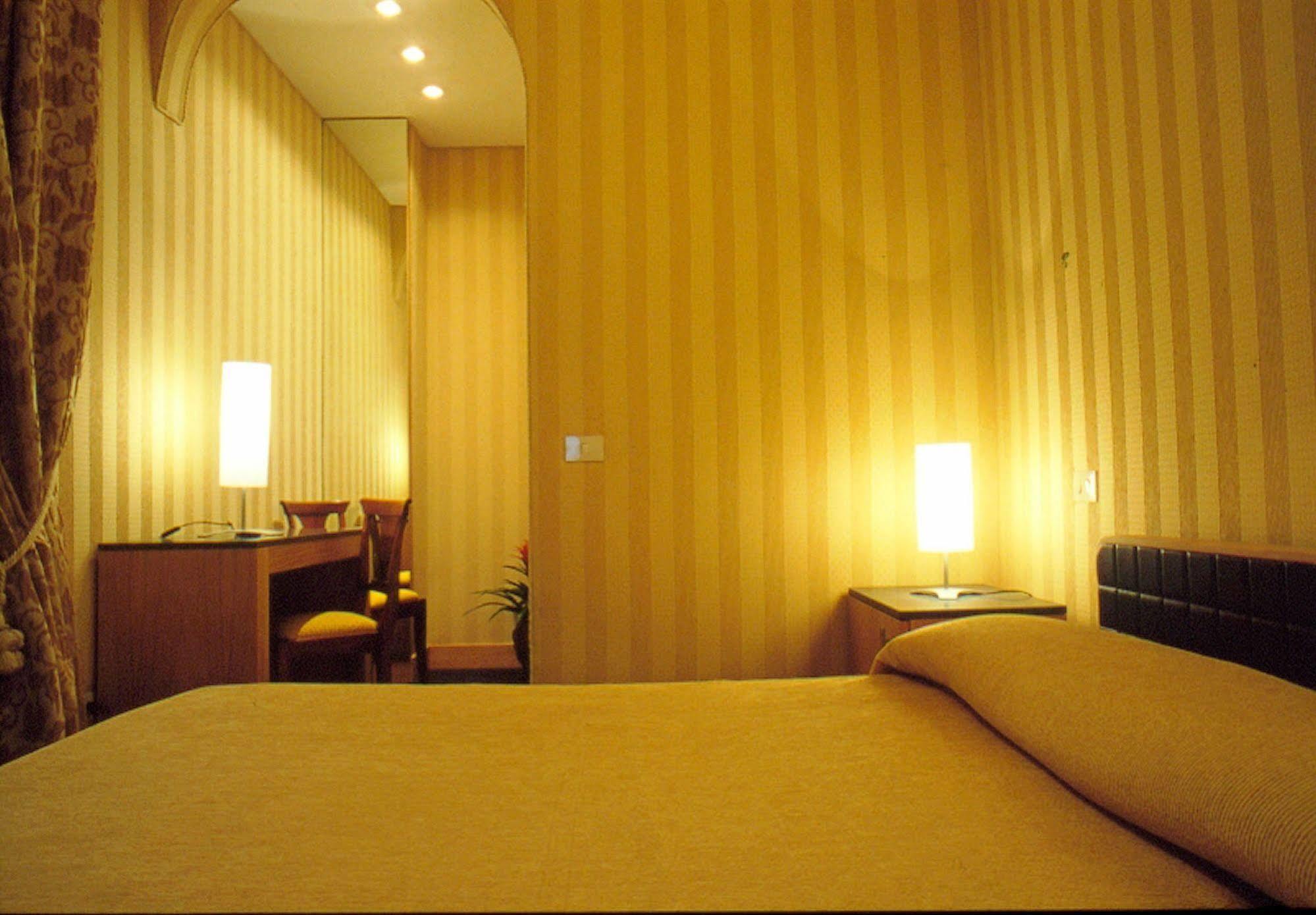Hotel Lemon Garden Rzym Zewnętrze zdjęcie