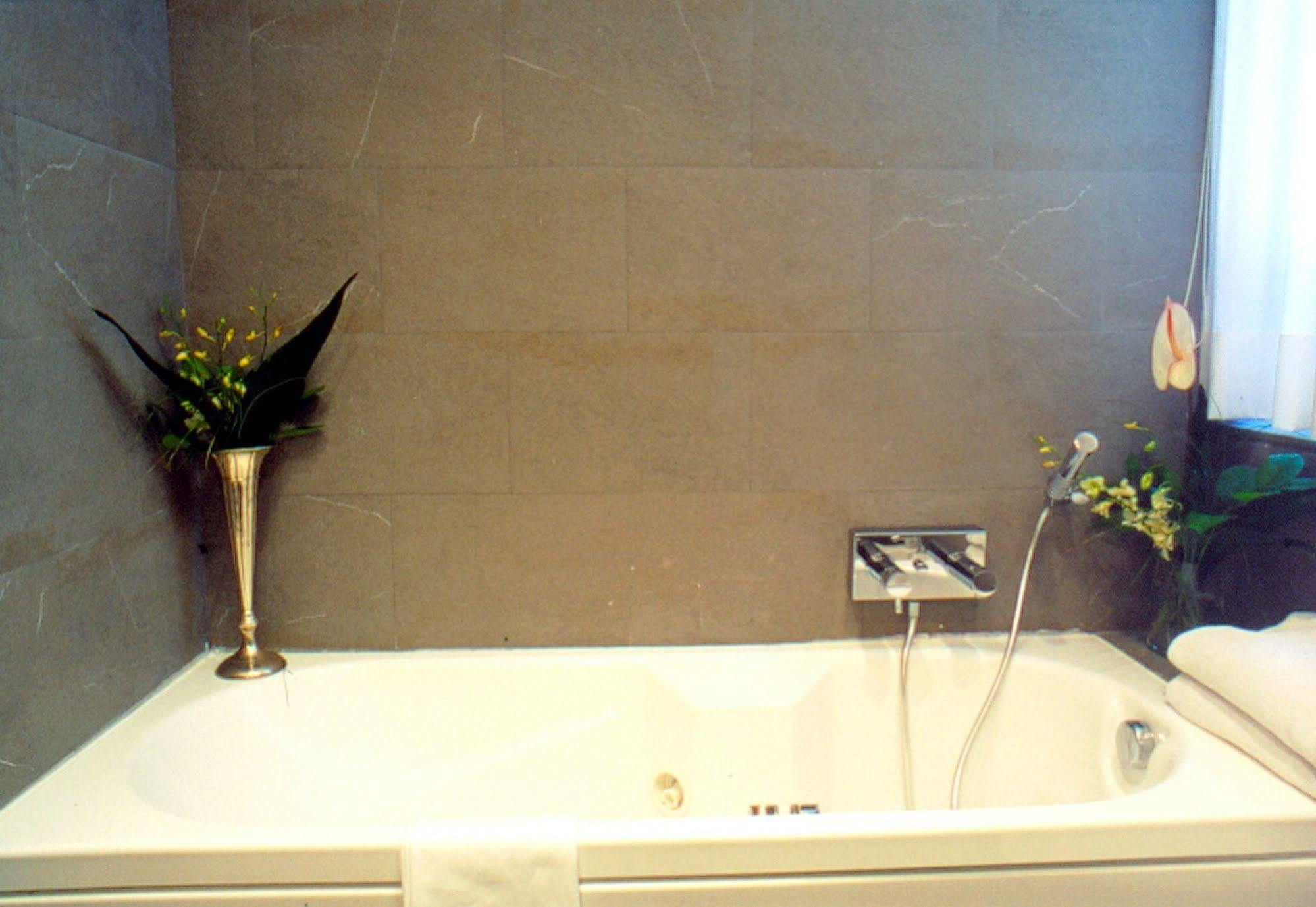 Hotel Lemon Garden Rzym Zewnętrze zdjęcie