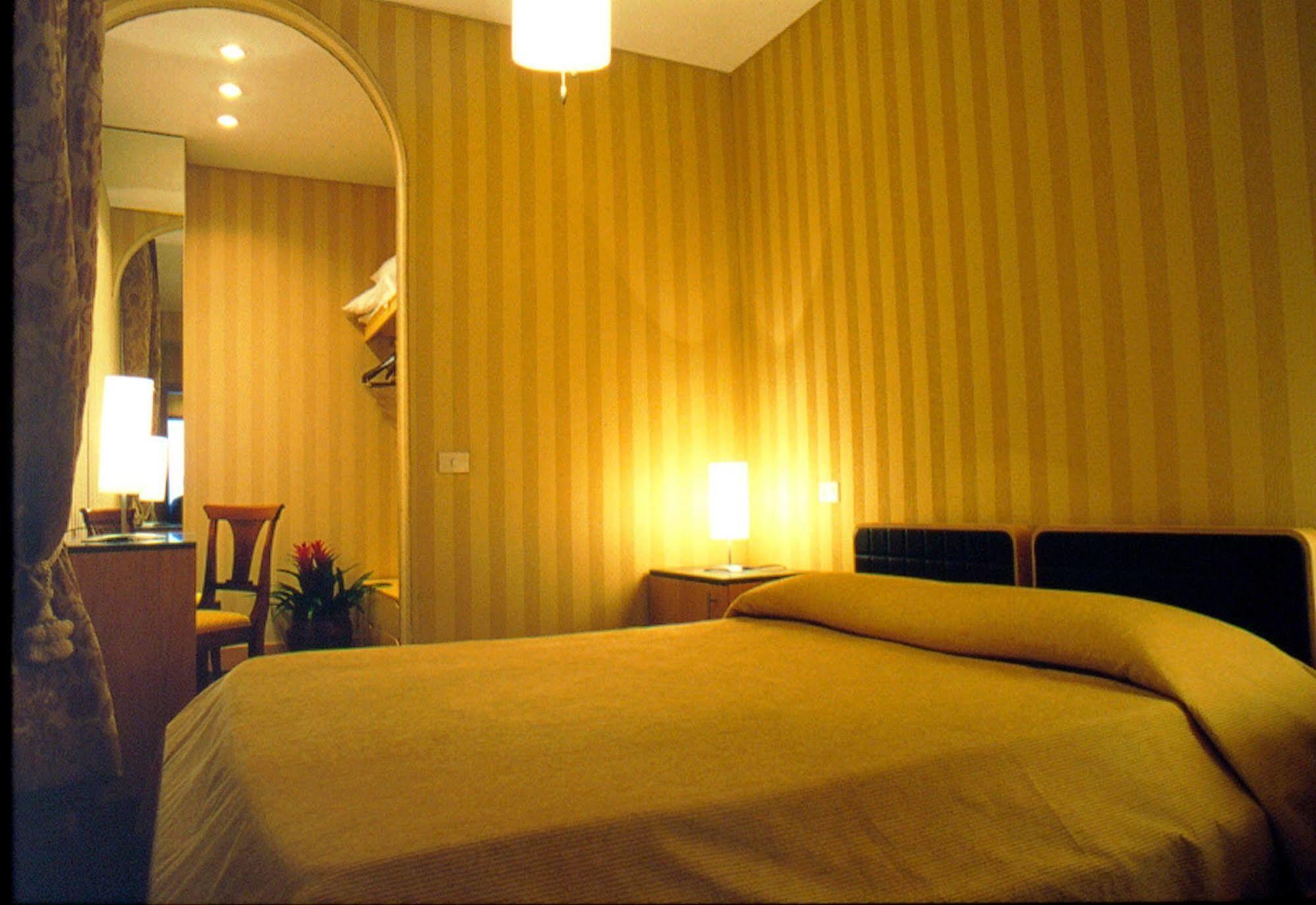 Hotel Lemon Garden Rzym Zewnętrze zdjęcie