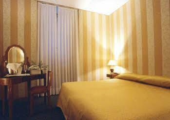 Hotel Lemon Garden Rzym Zewnętrze zdjęcie